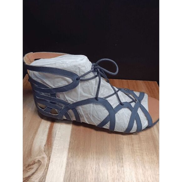 Gentle Souls by Kenneth Cole Women's Break My Heart 3 Sandals - Navy 11M - Picture 1 of 6